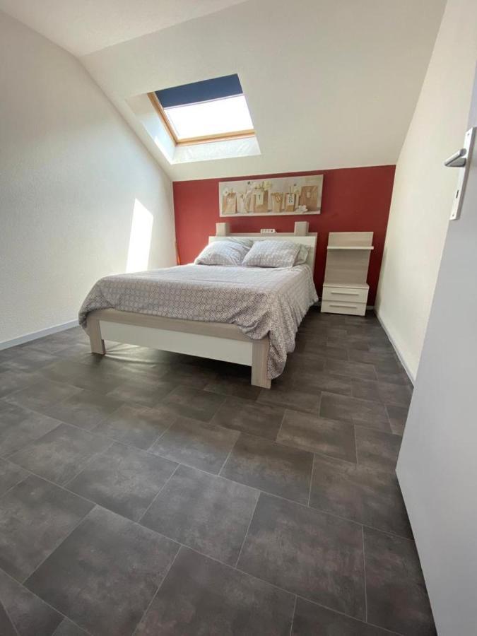 Les Ecrins Apartment Lourdes Luaran gambar